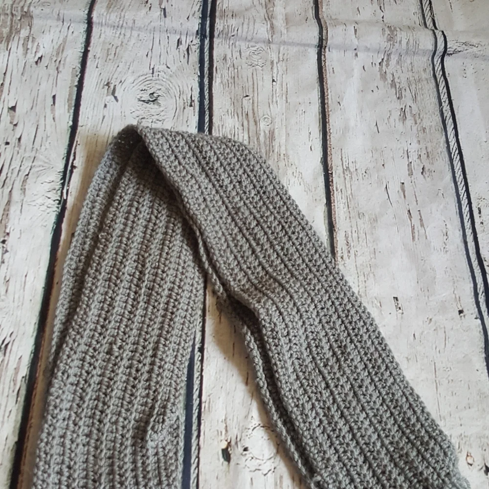 Men's Crochet Light Gray scarf